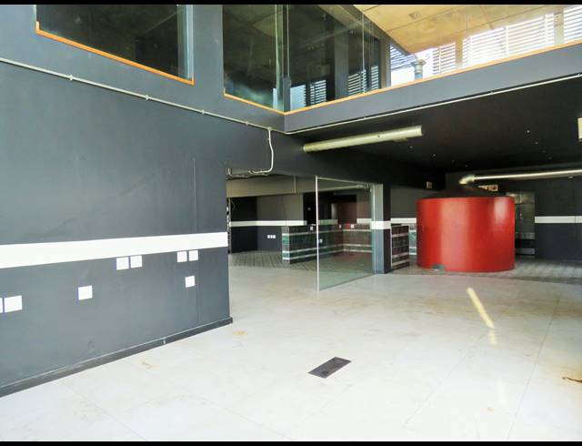 510M² BUSINESS TO LET IN SOMERSET WEST CENTRAL